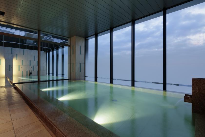 A relaxing stay in a sophisticated space while enjoying the Sky Spa on the top floor
