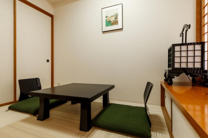 [Non-smoking] Superior Japanese-Western style twin room