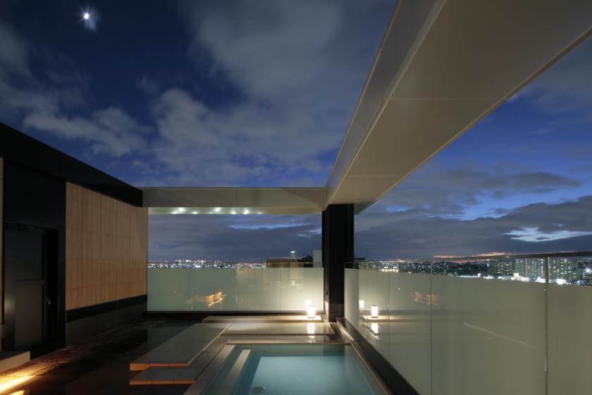 Enjoy a relaxing stay in a sophisticated space while enjoying the sky spa on the top floor (room without meals)