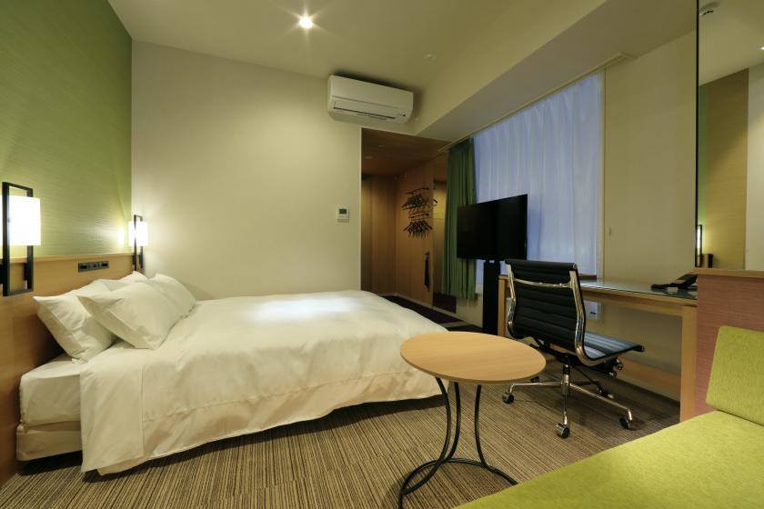 Corner Double Room Single Use * All rooms are non-smoking *