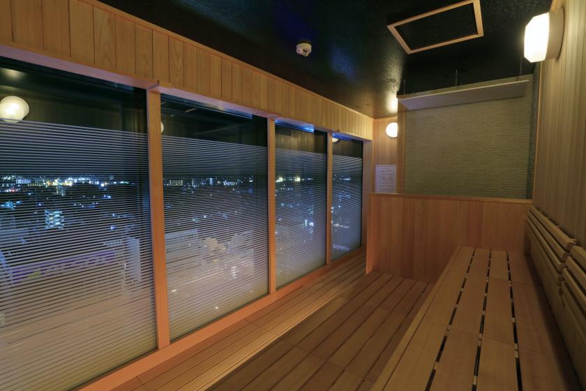 One person is welcome! Enjoying the sky spa on the top floor while relaxing alone in a refined space, with Hasedera admission discount ticket