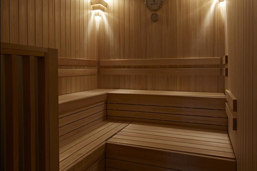 [Early Bird 90% off] Book 90 days in advance to save money! Relax and unwind in the sauna and large baths! (Room only)