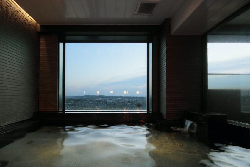 Enjoy a relaxing stay in a sophisticated space while enjoying the sky spa on the top floor. *The sauna in the men's bath has been renovated!