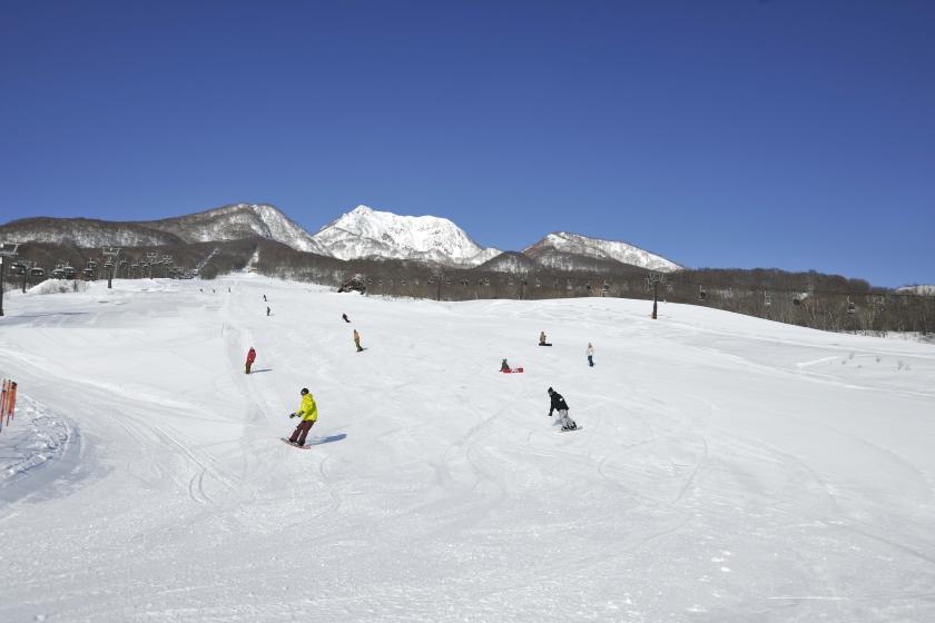 [MT.MYOKO (common to all 4 ski resorts in Myoko) with lift ticket] Enjoy skiing! <With breakfast>