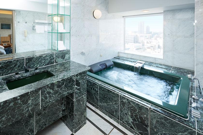 LUXUARY VIEW BATH TWIN（49square meters）