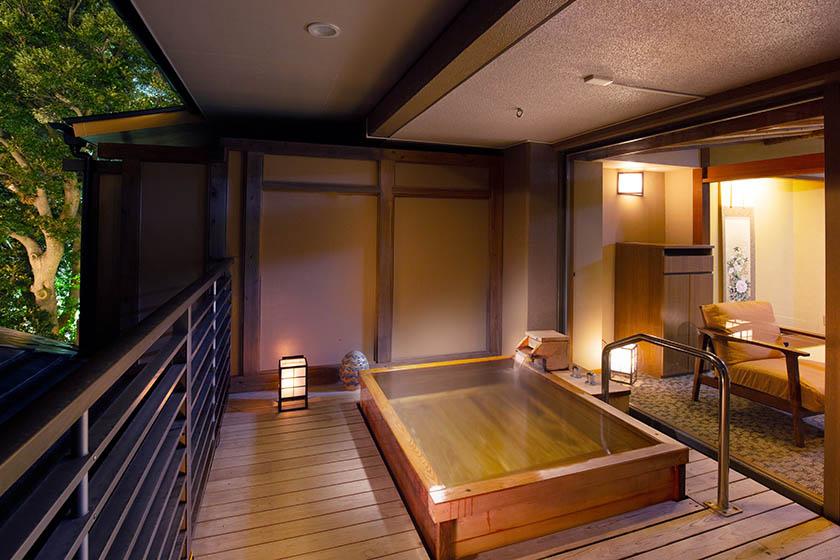 Guest room with terrace open-air bath "Kangiku" designation / Simple stay / 1 night with 2 meals / Basic plan