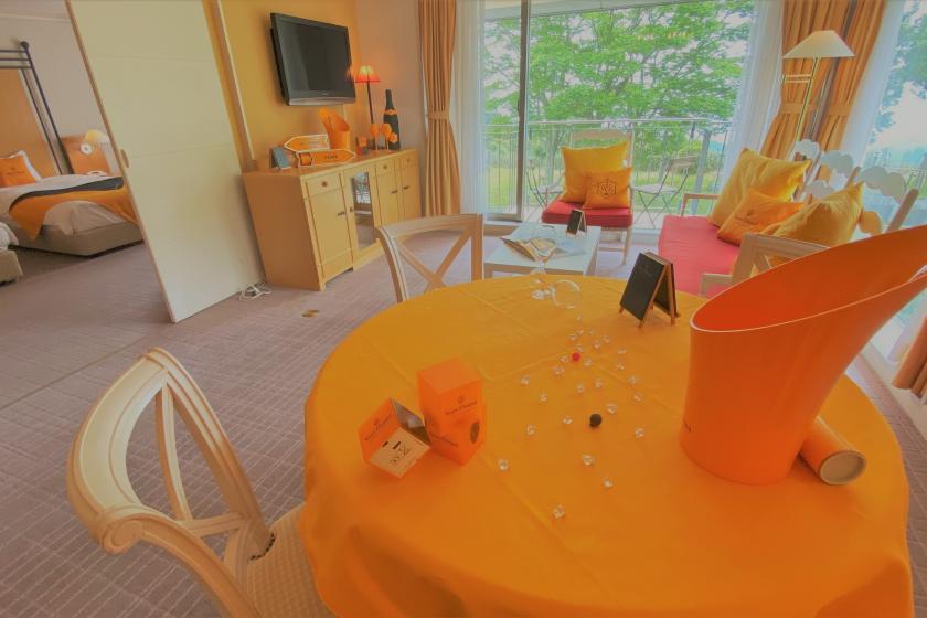 [★ YELLOW LABEL ROOM ★] Limited to one group per day! Adult reward STAY with luxury champagne Veuve Clicquot & hors d'oeuvre (evening breakfast included)