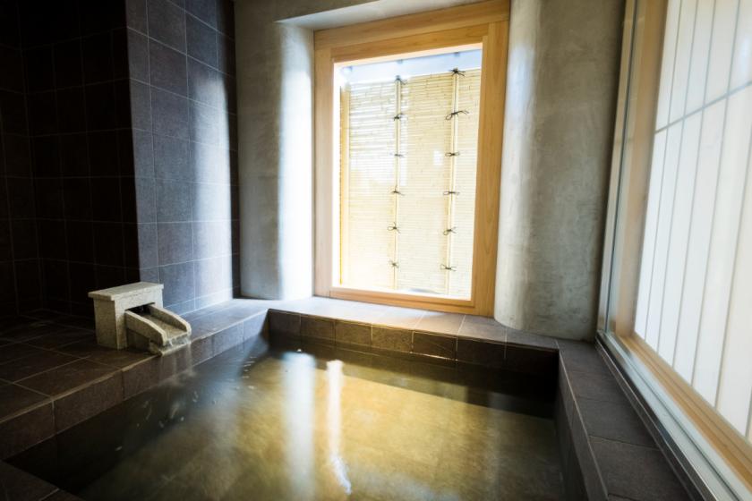 Feeling like traveling to a hot spring resort! Guest room plan with semi-open-air bath! * Stay without meals *