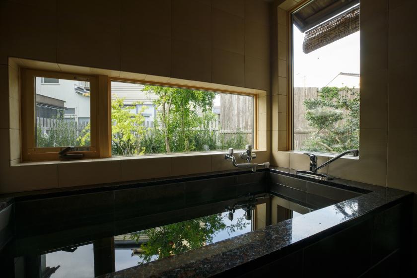 [Breakfast that you can choose from] Relax in Kanazawa time in a room with a large garden and hot spring / 1 night with breakfast