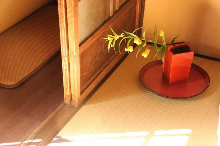 Soot bamboo garden side 1st floor ｜ Private room (capacity for 2 people, washbasin, washroom) ｜ Japanese-style room