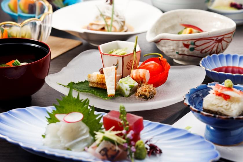 [Evening and breakfast included] Dinner is a plan to enjoy kaiseki cuisine recommended by the chef