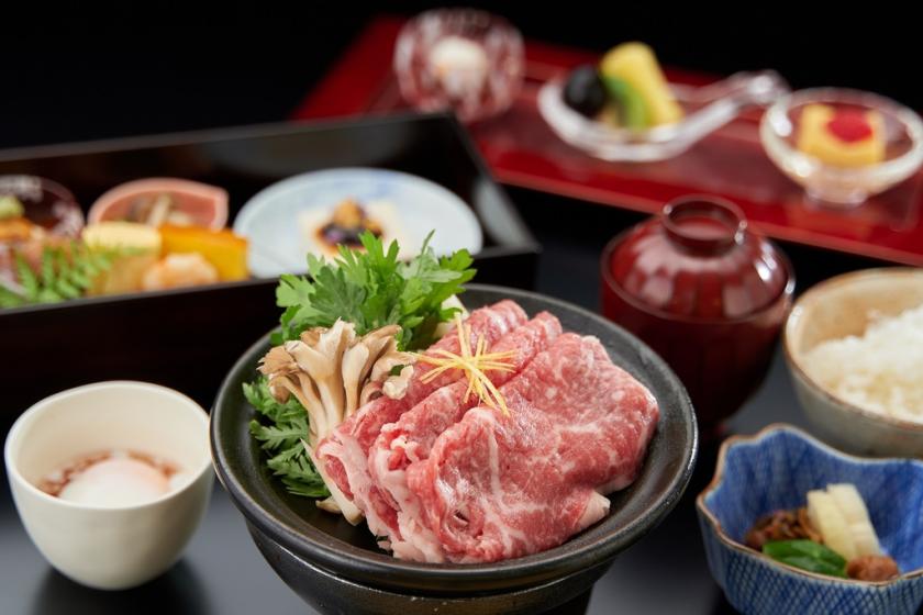 [Japanese cuisine] "Sukiyaki Gozen" plan with evening and breakfast