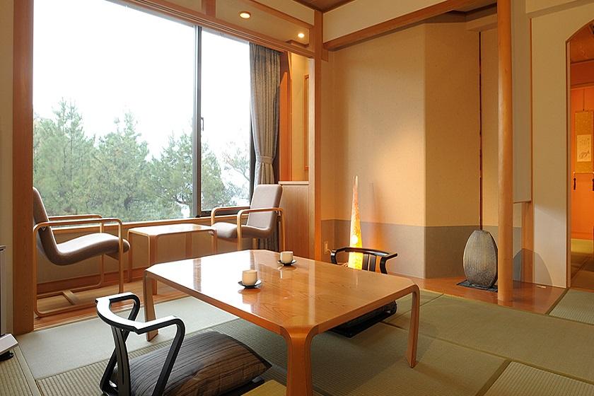 Japanese-style room [8 tatami mats + 6 tatami mats front room] ("Sugashima" "Sakate") * 3rd and 4th floors