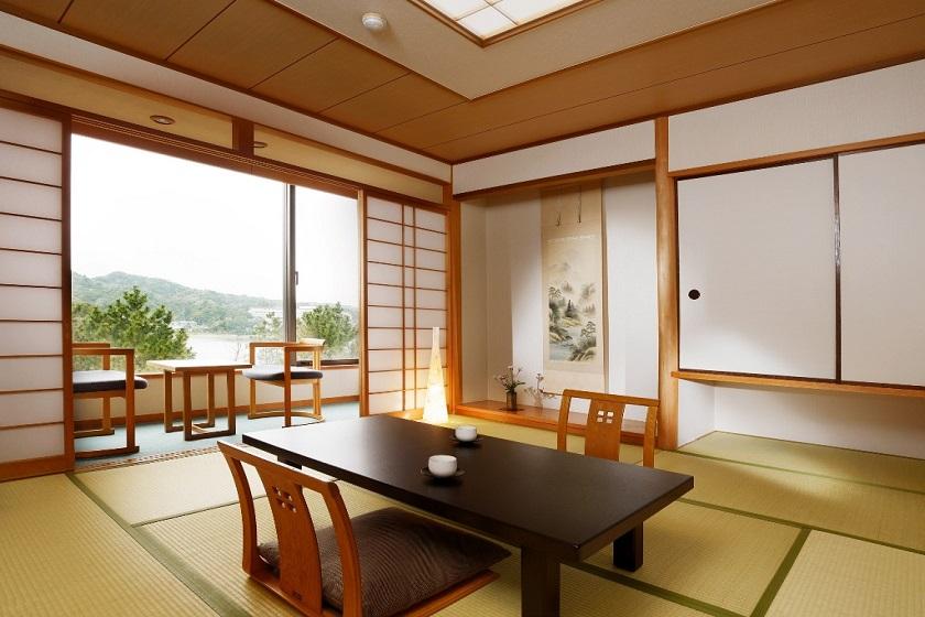 Japanese-style room [8 tatami mats]