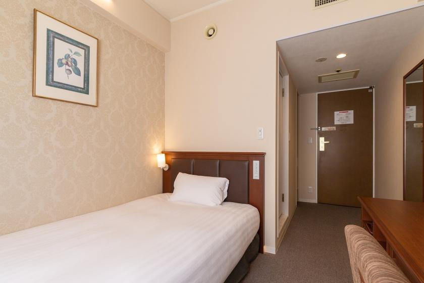 [Business trip / single trip] -Breakfast included- <Single room> Good location in Takamatsu city & with mineral water