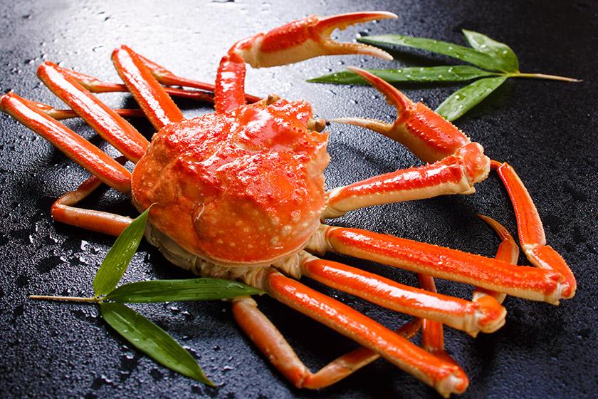 【別注料理】夕食バイキングにもう一品、毎年大好評の大江戸温泉　ズワイガニ丸ごと1杯付きプラン