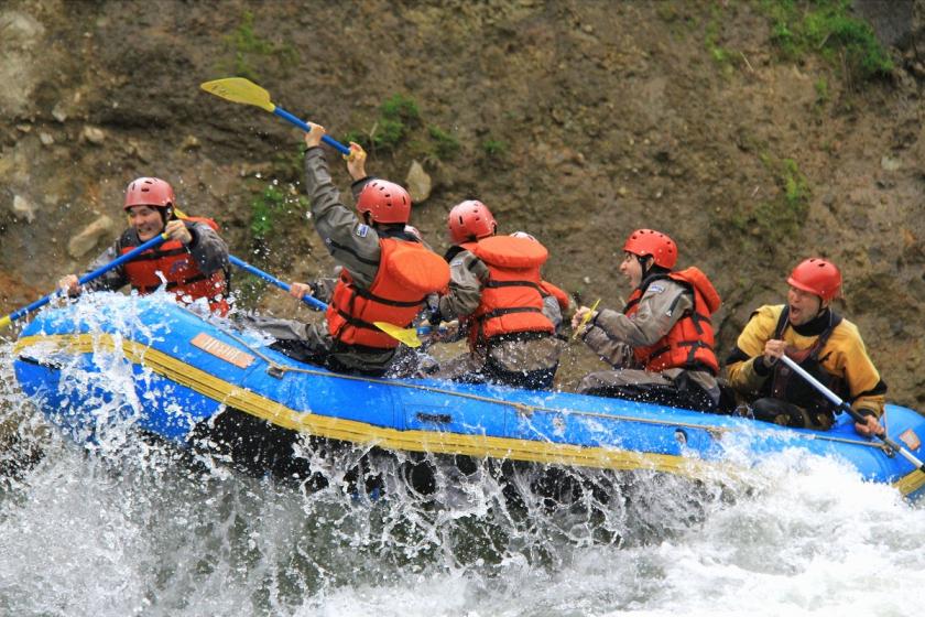 [NAC collaboration plan with rafting] Stay at one-building villa TSUBAKI + half-day rafting!