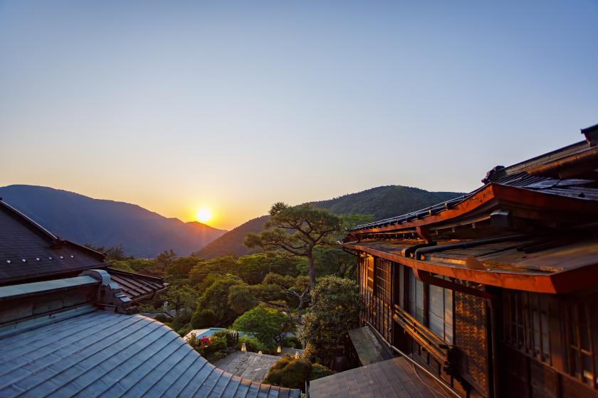 【全国旅行支援「いざ、神奈川！」専用プラン】箱根の自然と歴史に触れる自家源泉の湯宿　夕朝食付き