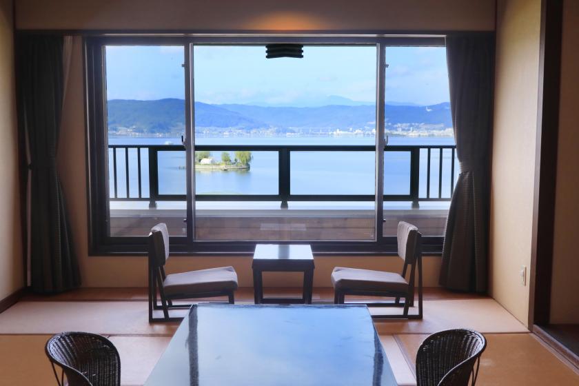 Lake front (5th floor, Japanese-style room 10 tatami mats)/Non-smoking