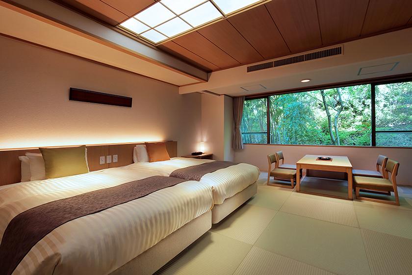 [Non-smoking] Suzakutei mountain side / Japanese-style room (2 beds)
