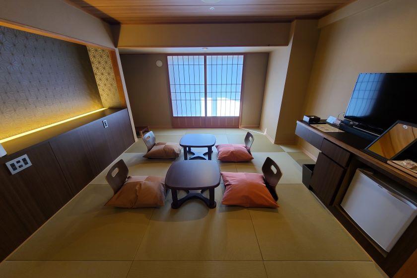 Tatami Room B [Japanese-style room/with balcony/8 tatami mats]