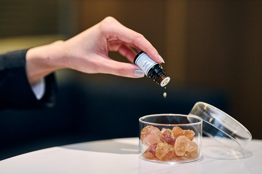 [TOMOKO SAITO x Kimura Glass Store x NOHGA HOTEL AKIHABARA TOKYO Triple Collaboration Project] Original aroma with amber diffuser / without meals