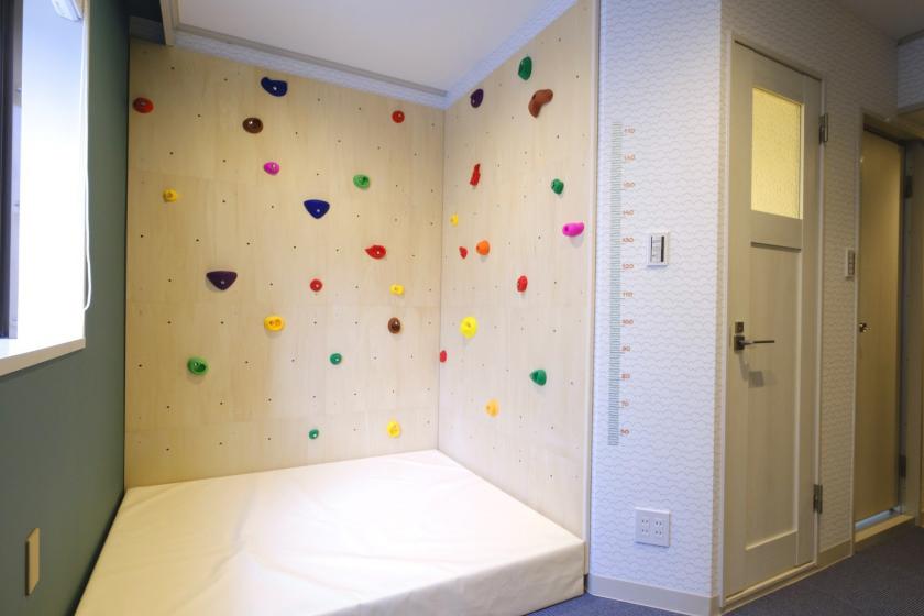 [OPEN in April 2022! Children are welcome] Kids' space is enriched! Bouldering, graffiti walls, barefoot OK! Family secret base <room without meals>