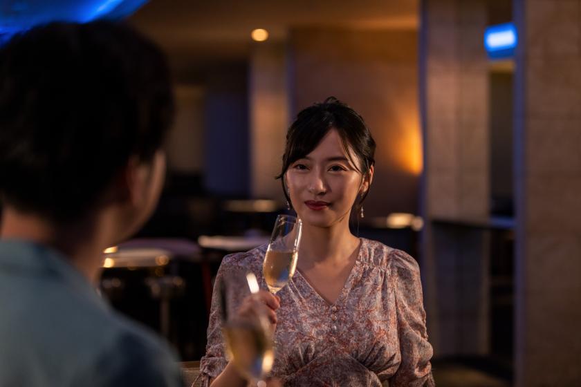 【特別な日のご褒美に】乾杯のシャンパンとシェフのスペシャルディナー★★★12時レイトアウト