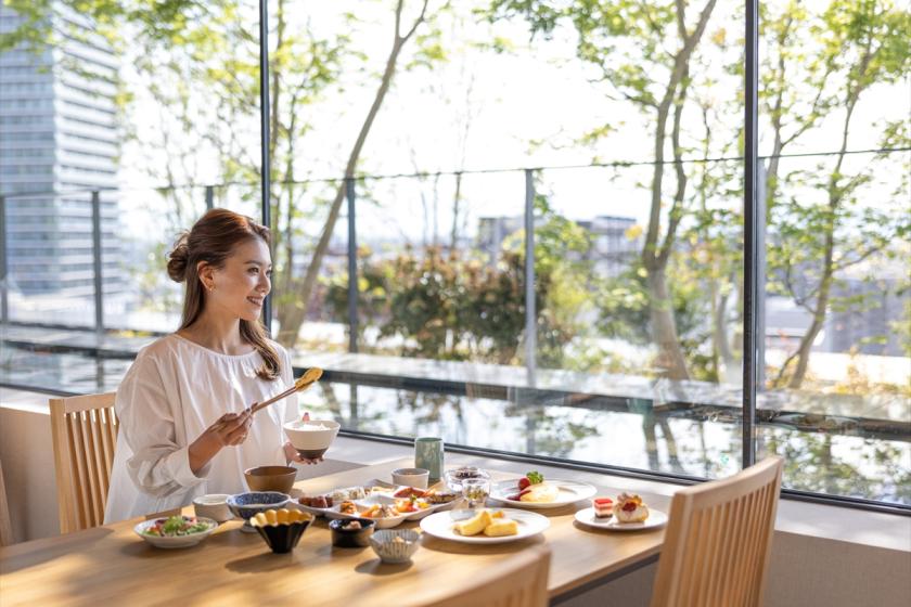 [Standard Plan] Enjoy a relaxing moment in an extraordinary space full of water and greenery next to JR Kumamoto Station <Breakfast included>