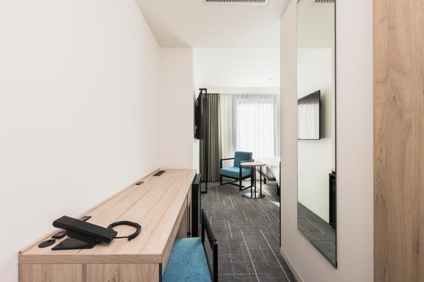 Nonsmoking Standard Twin room(20sqm)with free internet