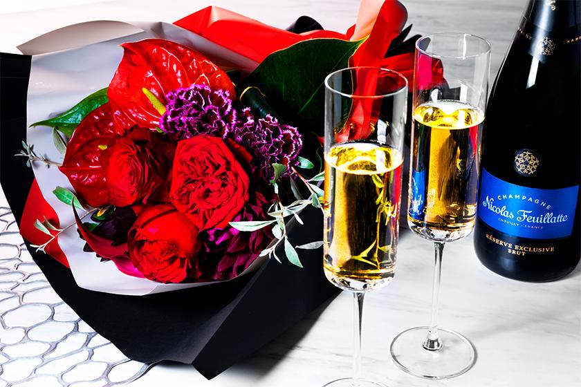 Recommended for anniversaries! A plan with a full bottle of champagne and a gift of your choice ～Suite～