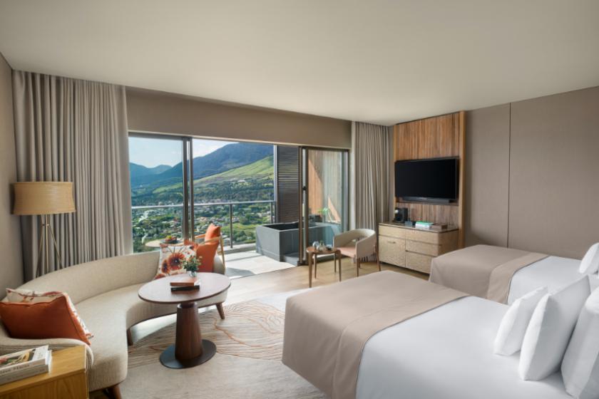 Club Intercontinental Twin (Guest room with open-air hot spring bath)