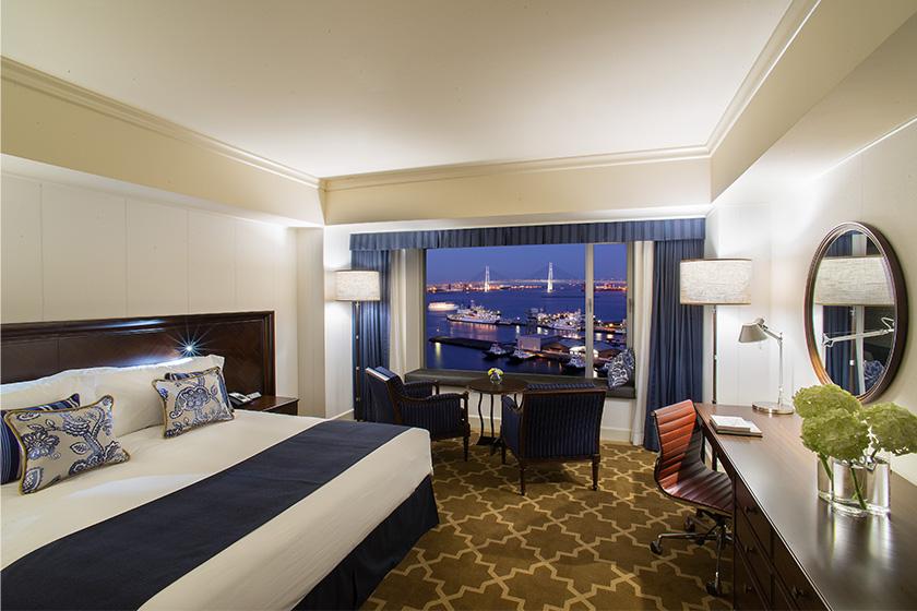 1 King Premium Club Lounge Access Harbour View High Floor