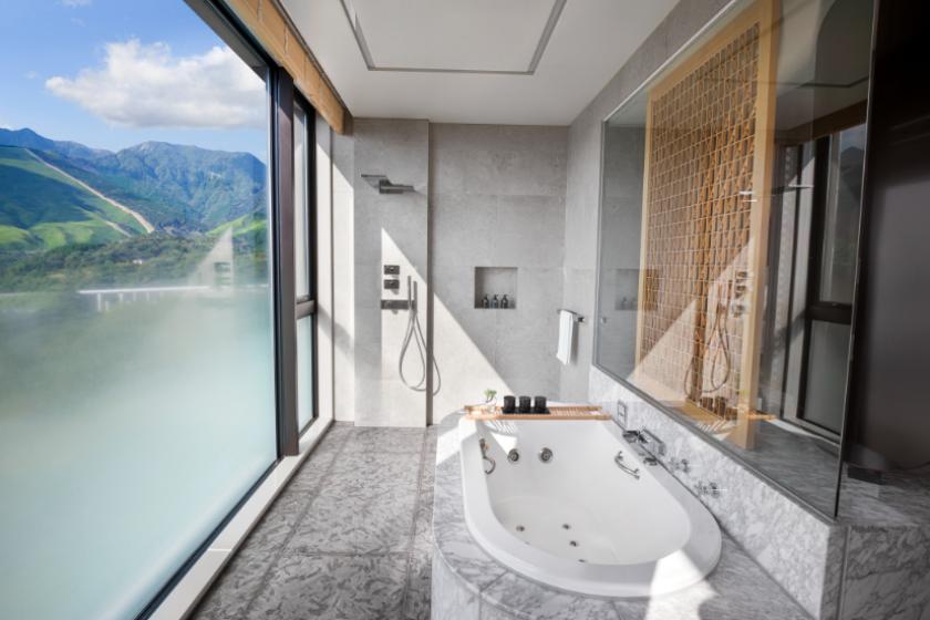Panorama 2-bedroom suite (guest room with open-air hot spring bath)