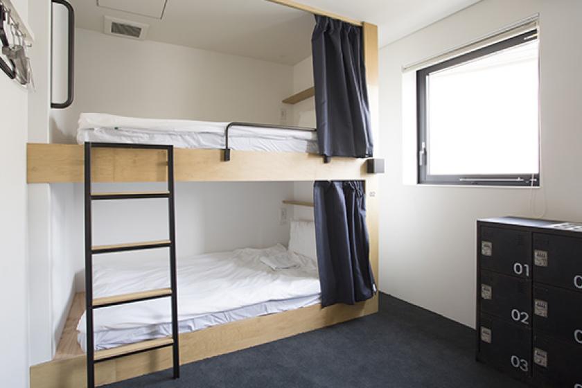 Mixed gender 6-bed dormitory