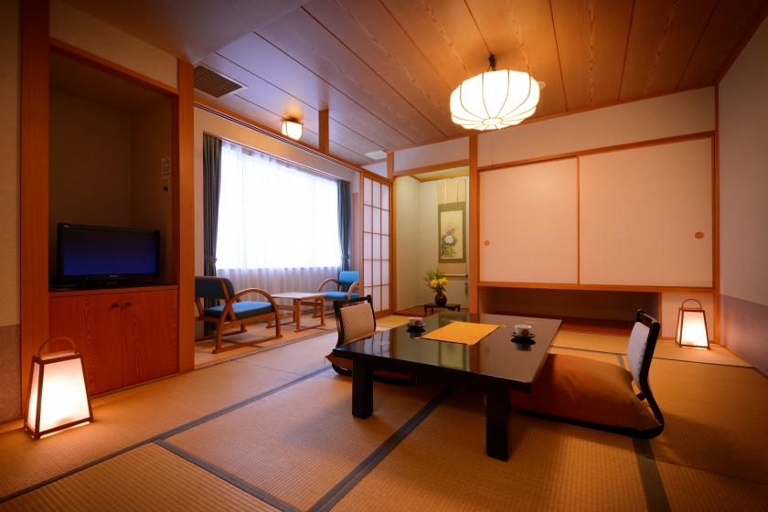 Mountain-side Japanese-style room <Non-smoking>