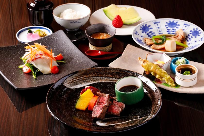 【일본 요리 꽃 국화】 일본과 서양 절벽의 호텔에서 만나는 일식 × 프렌치의 저녁 식사 【저녁 조식 포함】