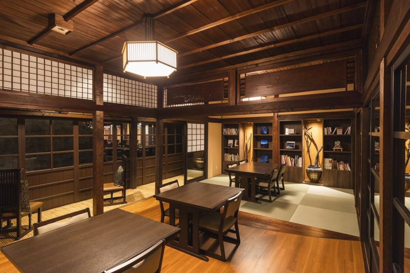 [Limited date offer - 2,200 yen discount] <Limited number of rooms> Enjoy the secret hot spring water from the source and a seasonal kaiseki meal (2 meals included) - 10% or more off when you book through the official website! -