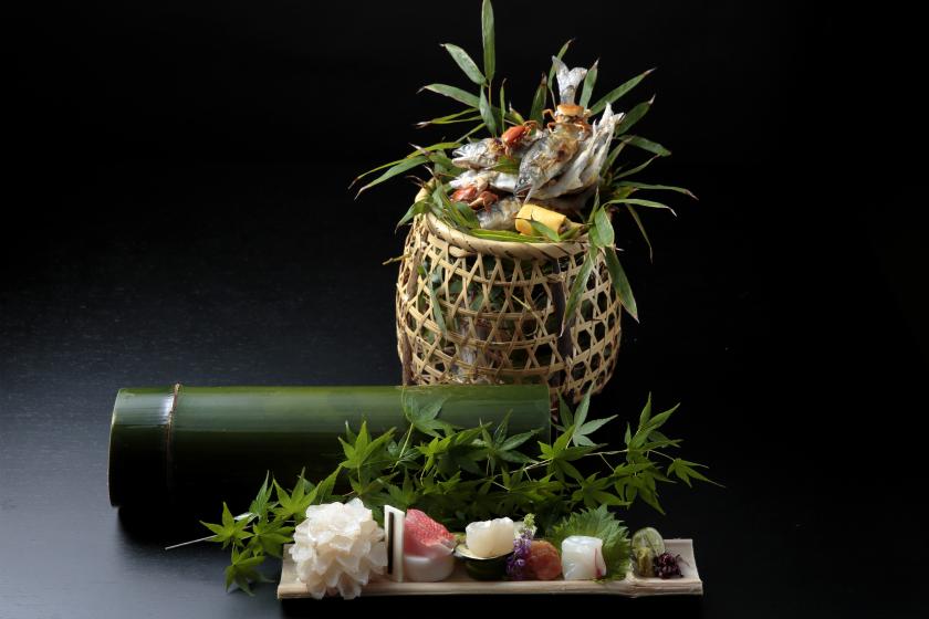 "Seasonal Kaiseki Cuisine" plan <Dinner and breakfast included>