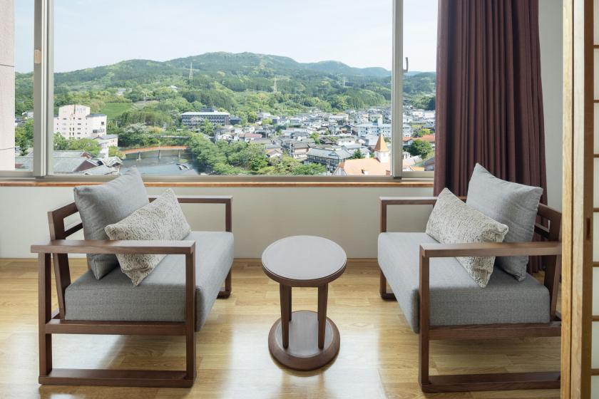 Japanese-Western style room (2 rooms, 10 tatami mats, 9 tatami mats) [Non-smoking]