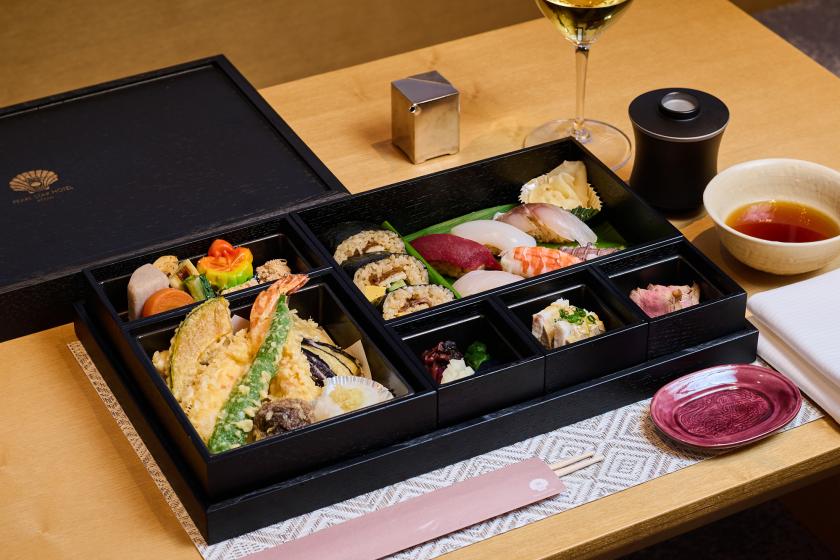 In-room dining plan where you can enjoy the chef's special lunch box <includes dinner and breakfast>