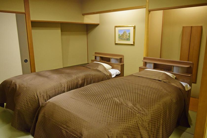 Rakuzankan Japanese-Western style room
