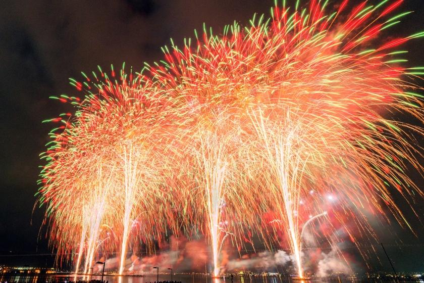 花火点火台まで約300メートル！至近距離で尺玉の迫力を【当館宿泊者様専用の観覧席付き】1泊2食※事前決済プラン【2025年8月15日 諏訪湖祭湖上花火大会】