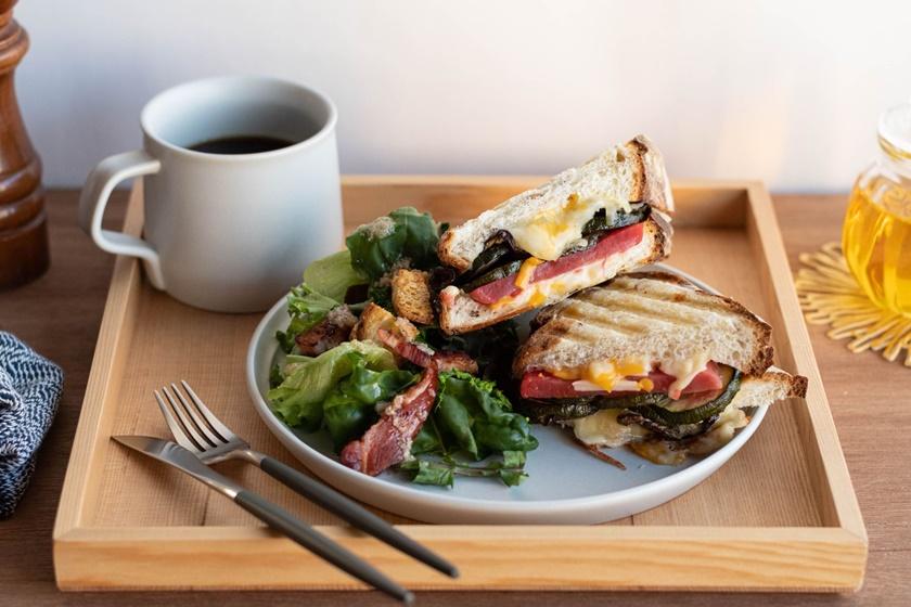 Breakfast Included ■ 'Our Takayama Favorites' Breakfast with panini sandwich, soup, salad, and more (Non-Smoking)