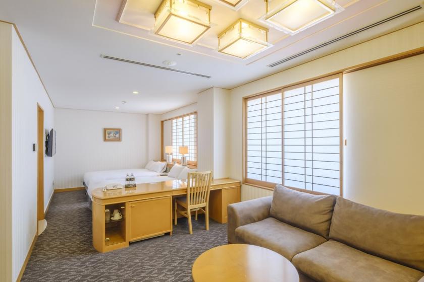 Junior suite room (41 square meters / width 140 cm)