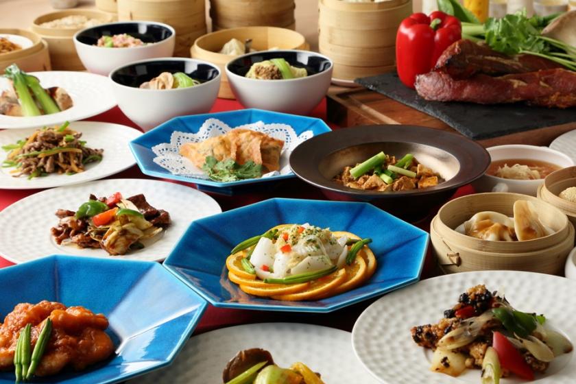 中式自助餐，约50道菜品，含两餐