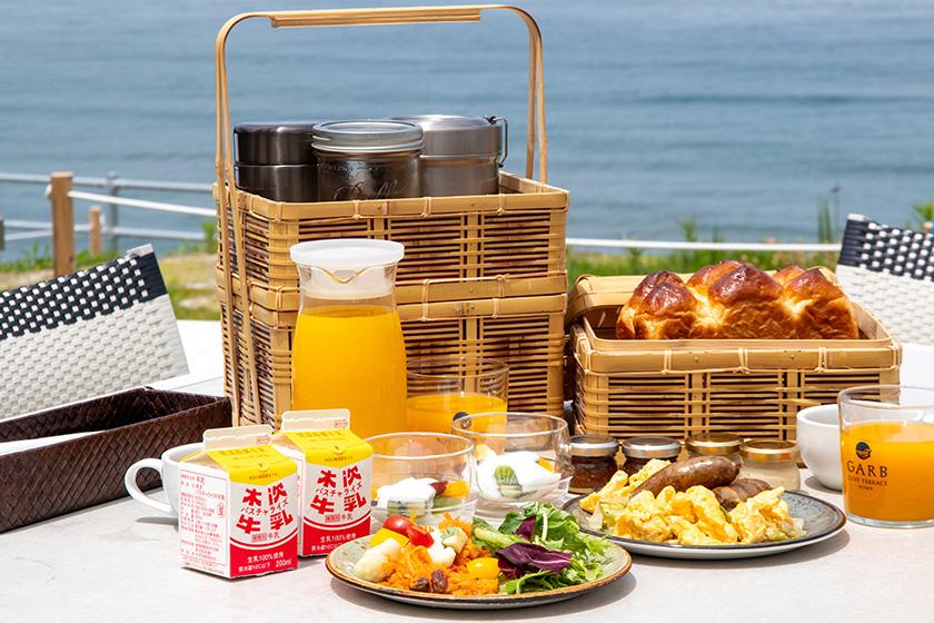 【1일 1조 한정 빌라 숙박：아침 저녁 식사 포함】피크닉 기분의 바구니로 전달하는 아침 식사와 GARB CLIFF TERRACE의 디너 코스 플랜
