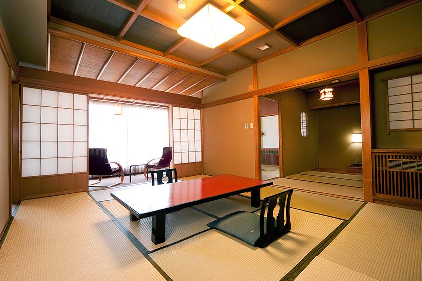 ■Central East Building 2 Japanese-style rooms (B) (Wi-Fi available)