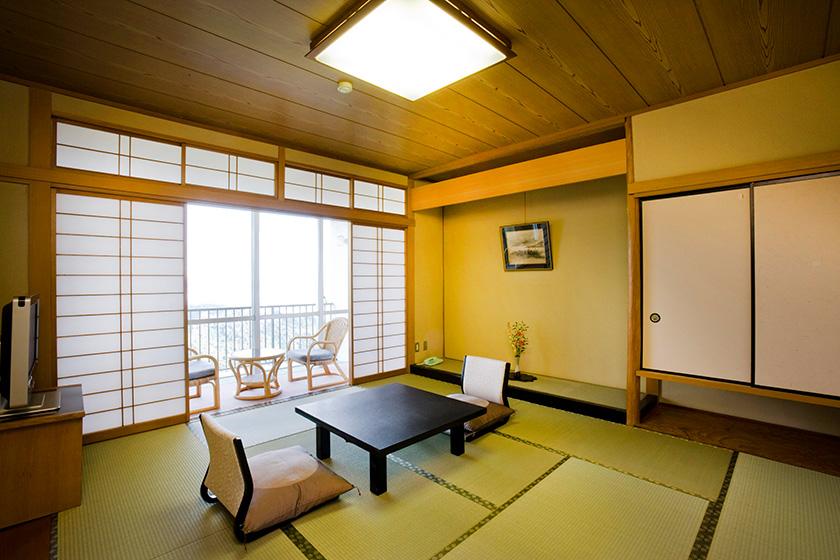 [Japanese-style room] 10 tatami mats (with bath/smoking)
