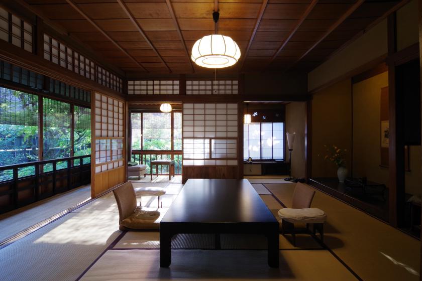 Main Building  Room 19 - Early 1800s, original structure - A corner room that retains the patina of time  (Second floor/61㎡)